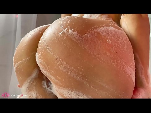 ❤️ UBrunette Ushaya Indlwabu I-Pussy nge-Vibrator ukuze I-Orgasm Eqinile Eshaweni Izocansi ezinkulu kithi